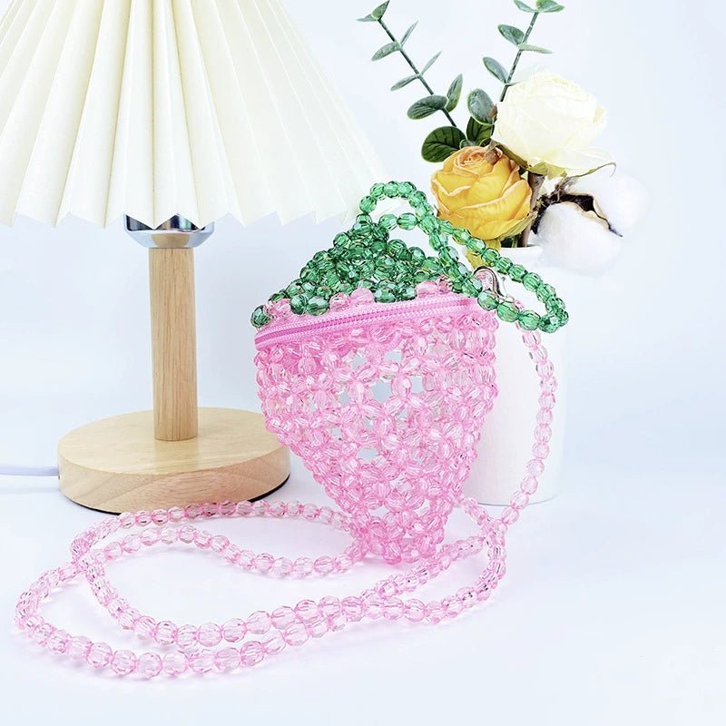 Strawberry purse - ConiBeads